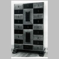 Gimson, cabinet,  photo on owlpen com.jpg